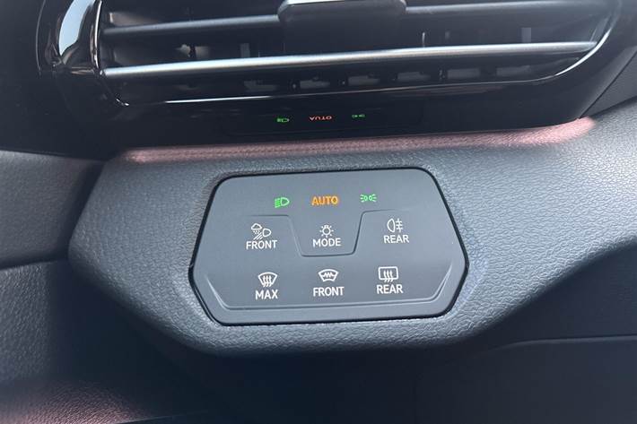 Hvid VW ID.4 fra 2025