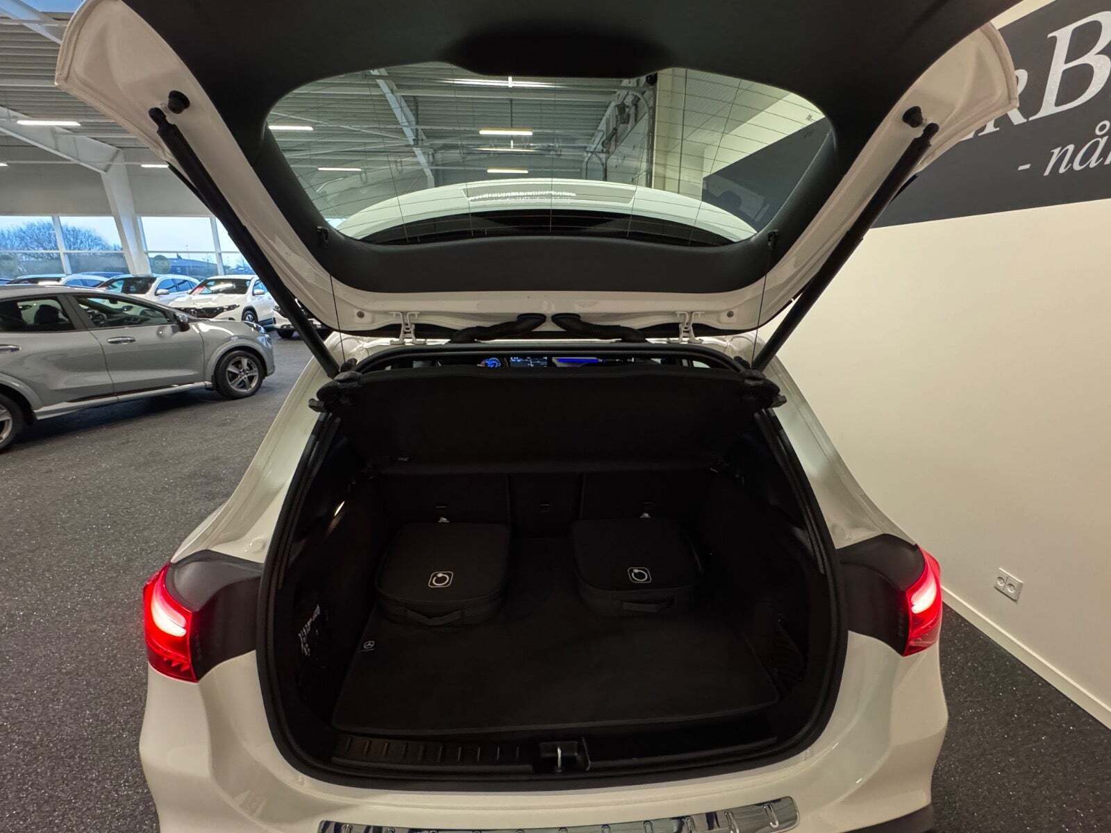 Mercedes EQA300 Progressive 4Matic