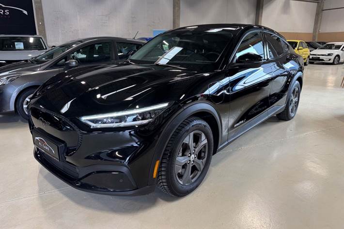 undefined Ford Mustang Mach-E fra 2021 set udefra