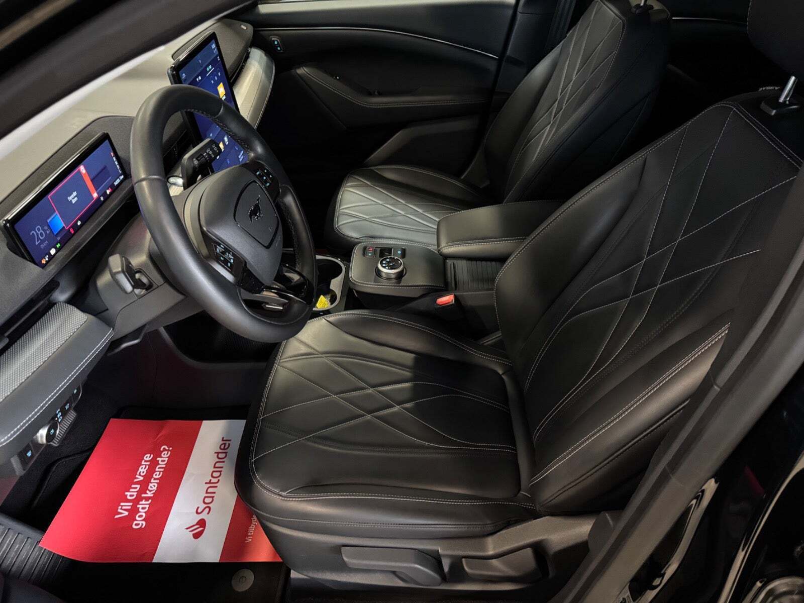 Ford Mustang Mach-E 88 Extended Range