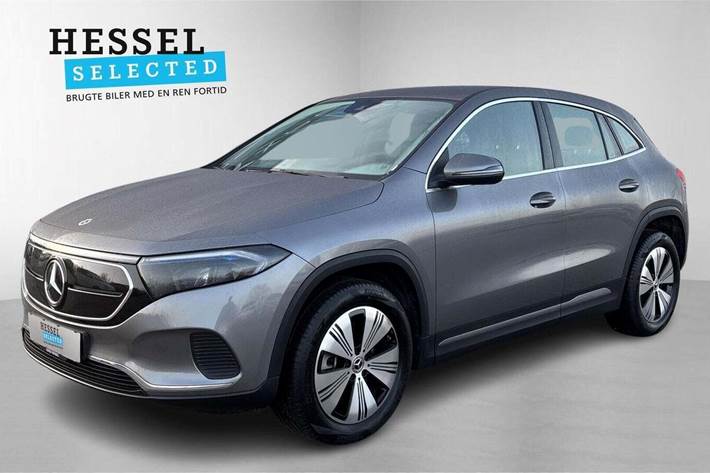 Grå Mercedes EQA250+ fra 2023 set udefra
