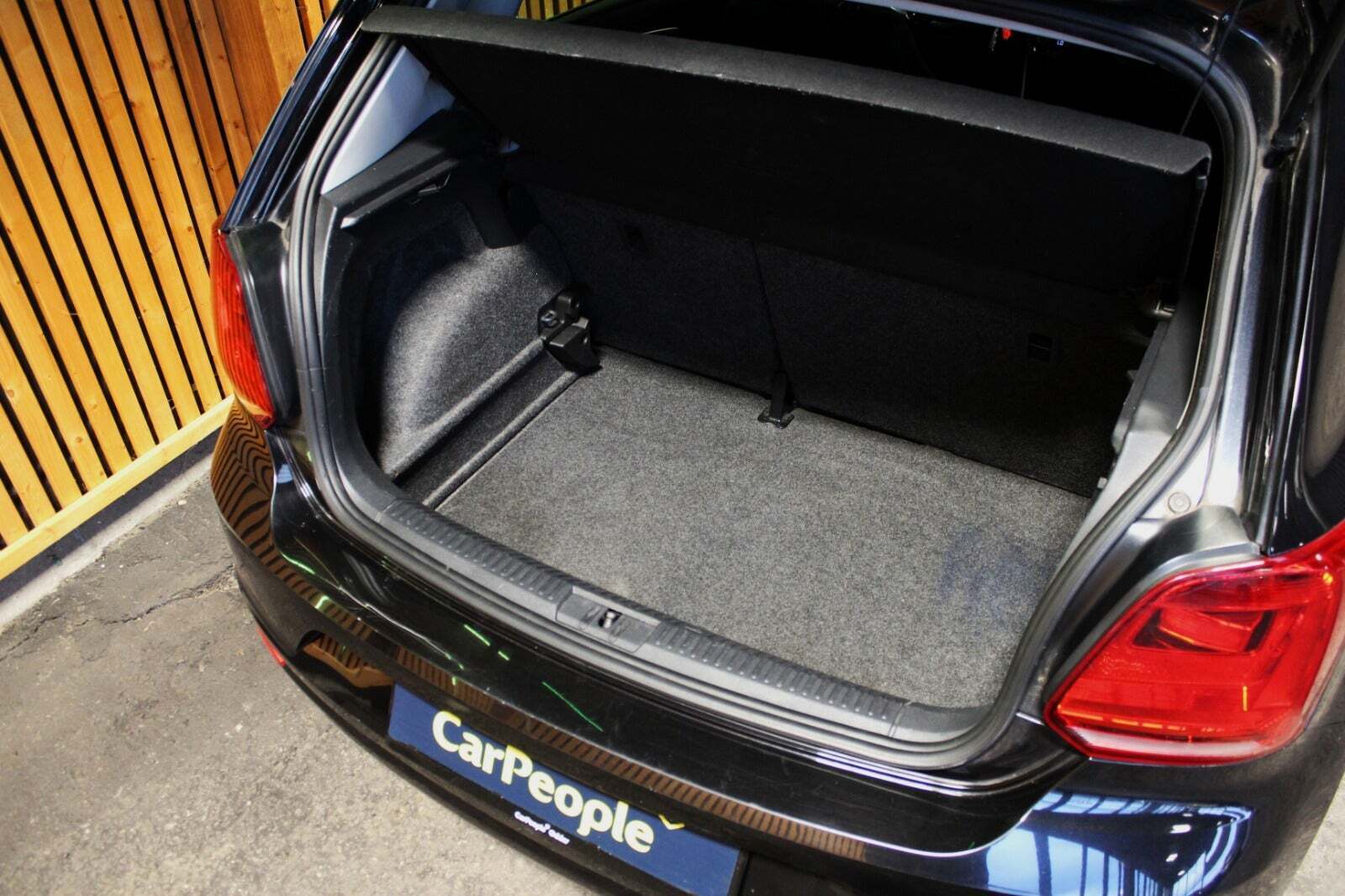 Sort VW Polo fra 2016