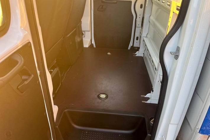 Hvid Iveco Daily fra 2025