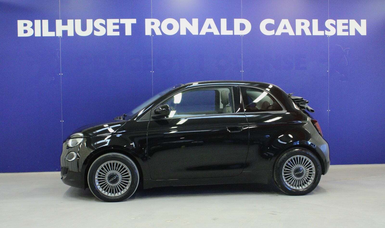 Fiat 500e 42 Icon Cabrio