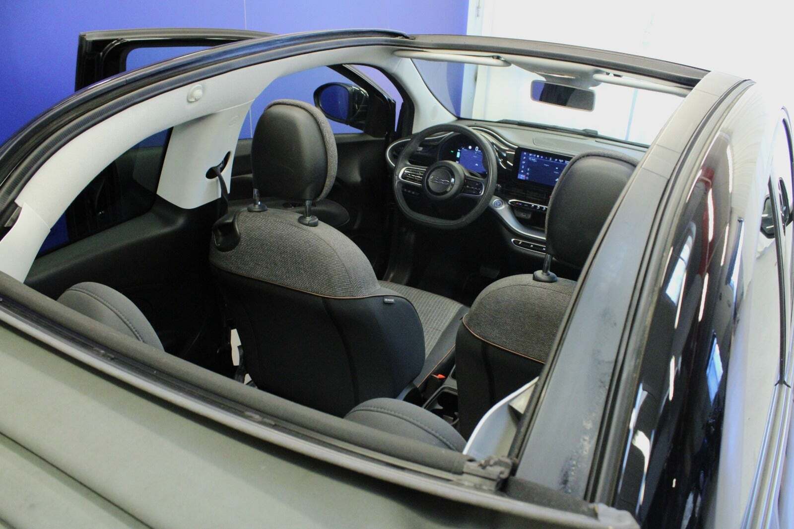 Fiat 500e 42 Icon Cabrio