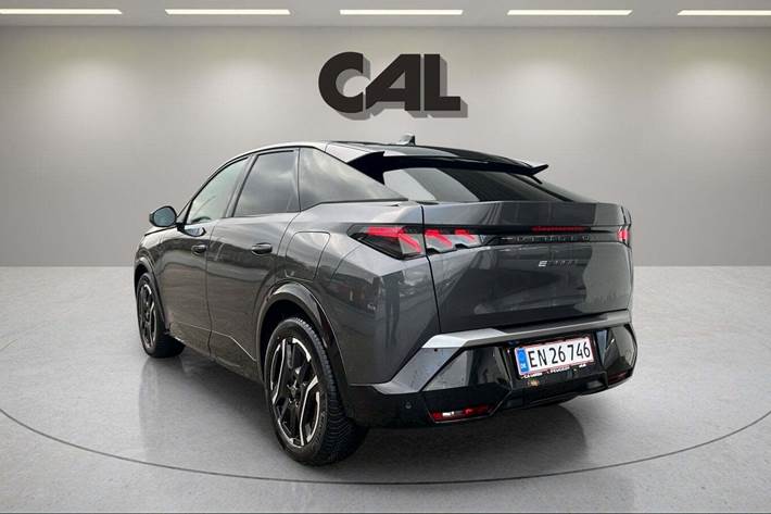 Grå Peugeot e-3008 fra 2024