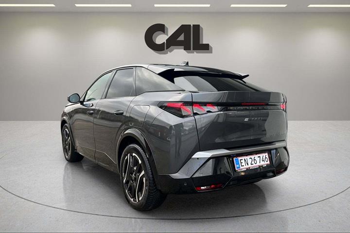 Grå Peugeot e-3008 fra 2024