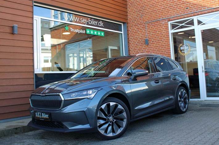 Grå Skoda Enyaq fra 2022