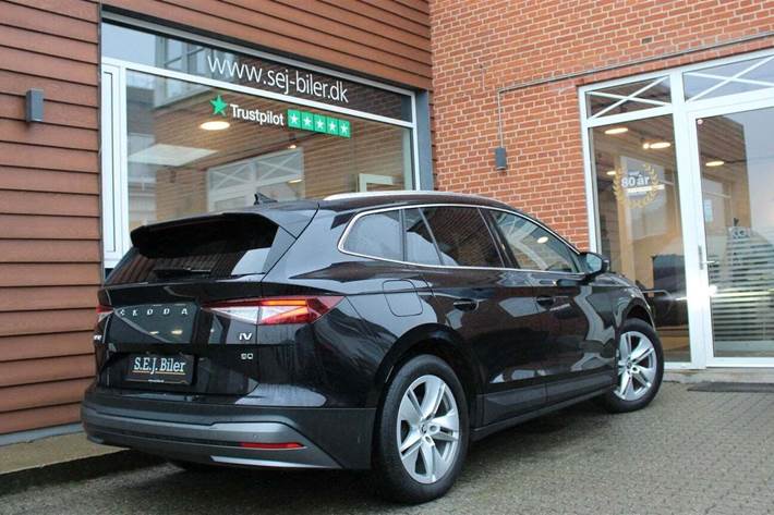 Sort Skoda Enyaq fra 2022