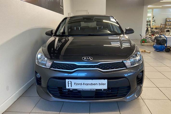Grå Kia Rio fra 2020