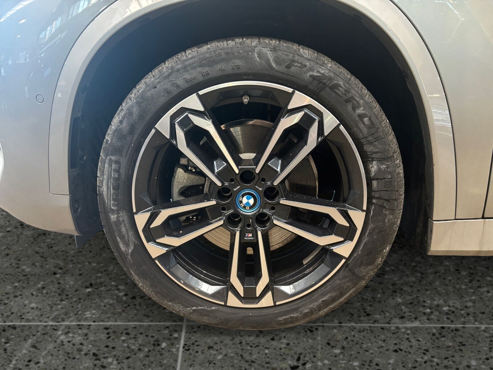 BMW iX1 xDrive30 M-Sport