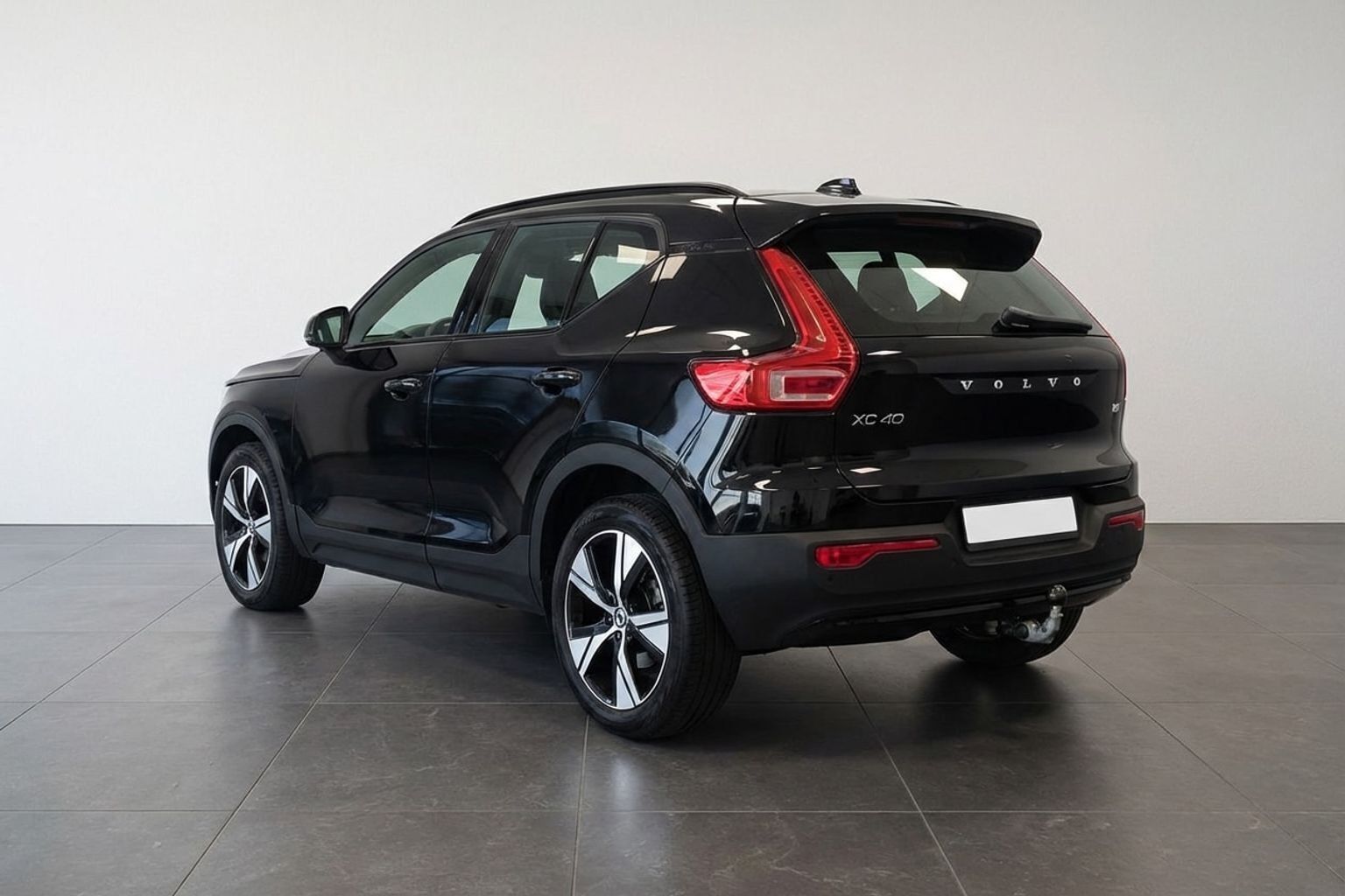 Volvo XC40 P8 Recharge Twin R-design AWD 408HK 5d Aut.