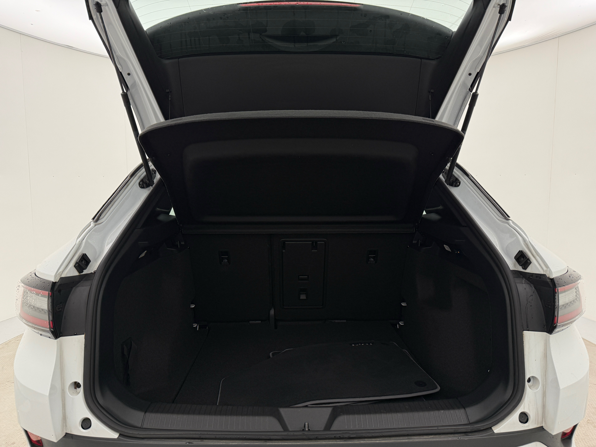 Hvid VW ID.4 fra 2022