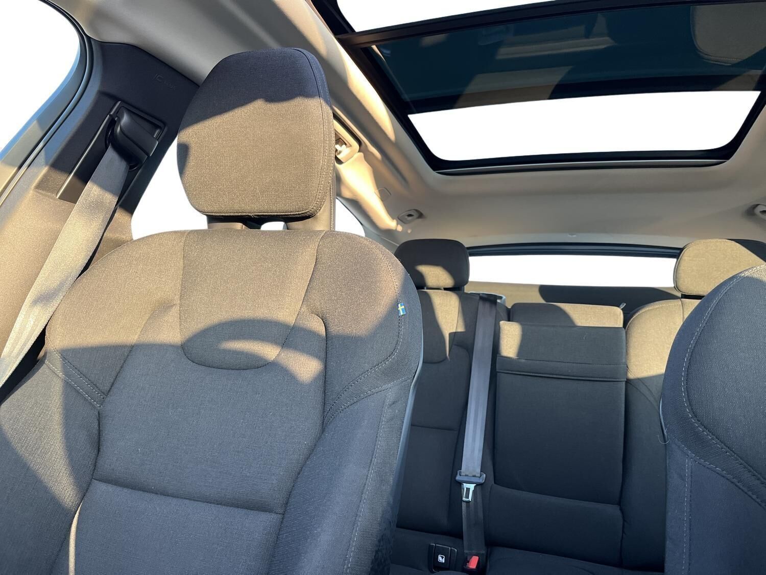 Grøn Volvo XC60 fra 2022