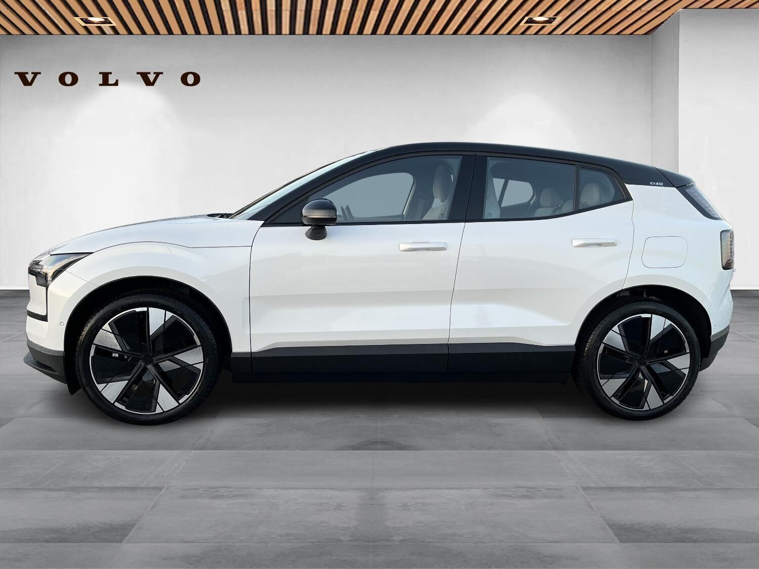 Volvo EX30 Extended Range Ultra