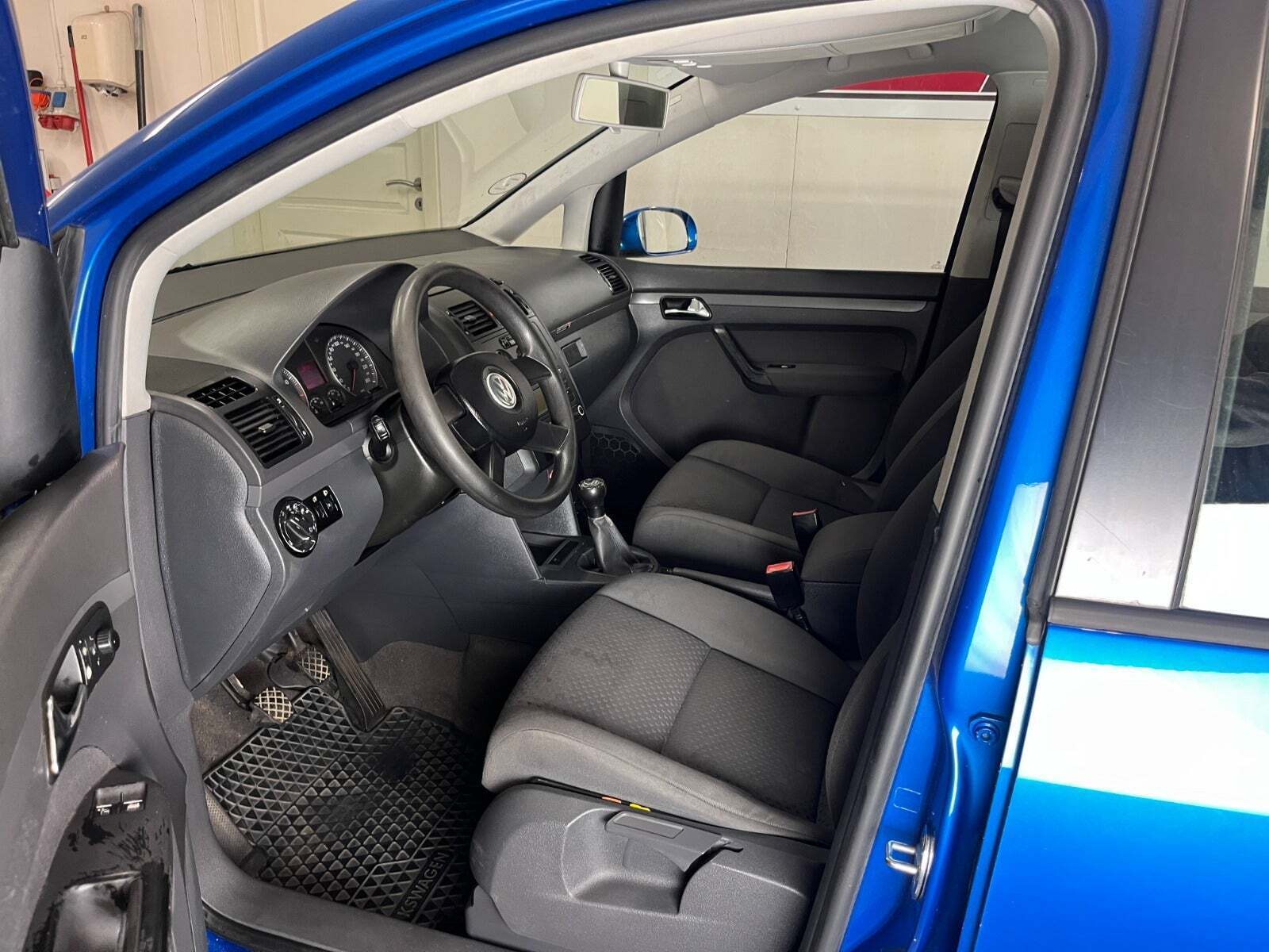 VW Touran 1,6 FSi Trendline 7prs