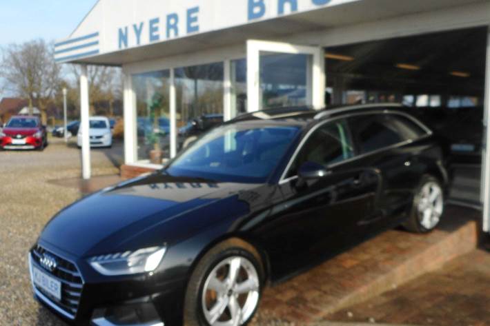 undefined Audi A4 fra 2021