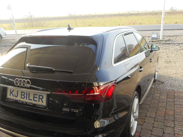 Audi A4 35 TDi Prestige Avant S-tr.