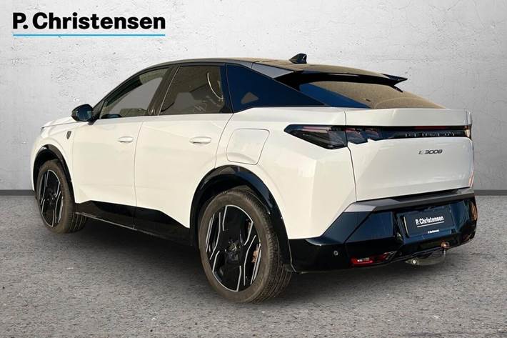 Hvid Peugeot e-3008 fra 2024