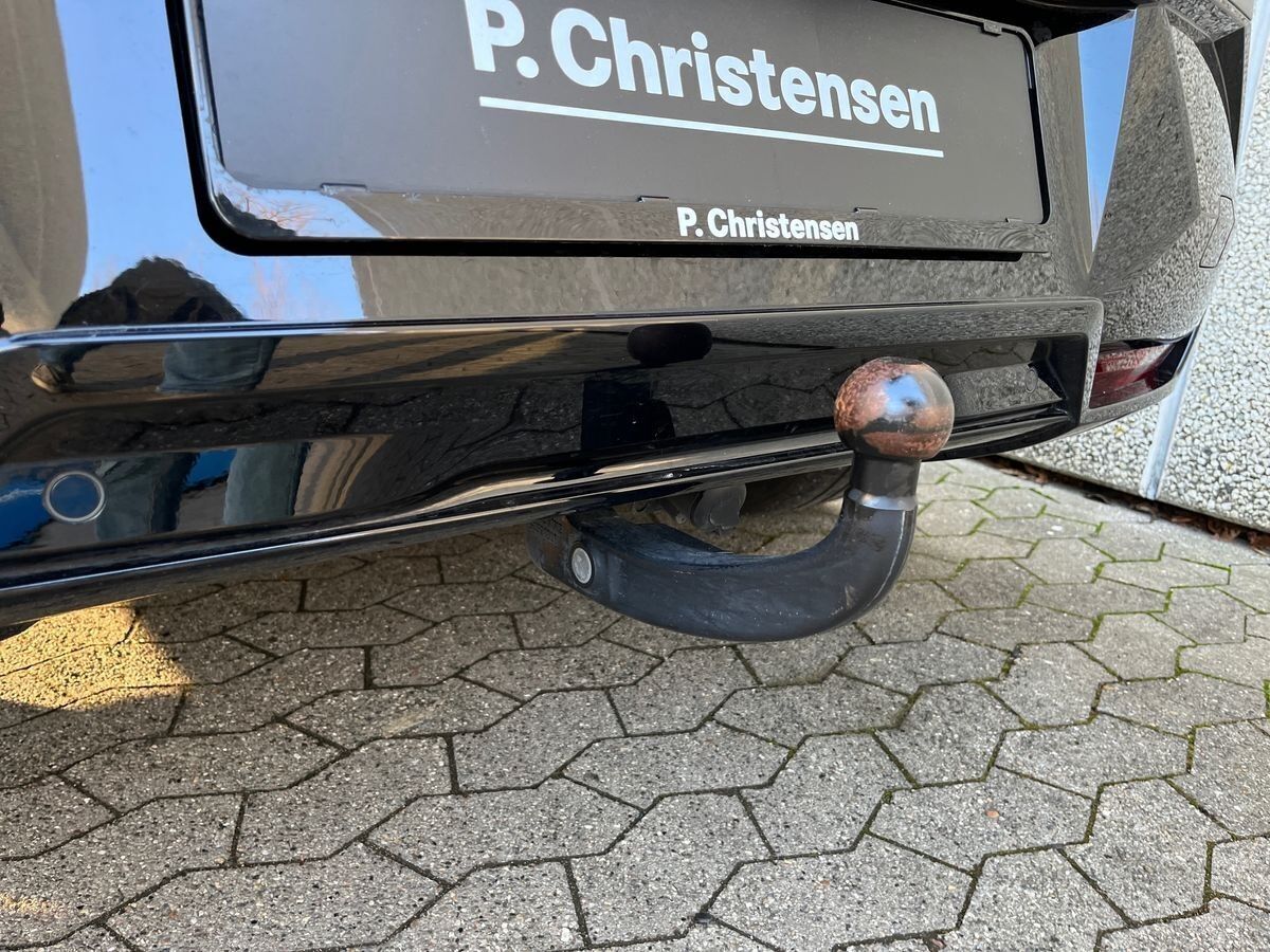 Hvid Peugeot e-3008 fra 2024