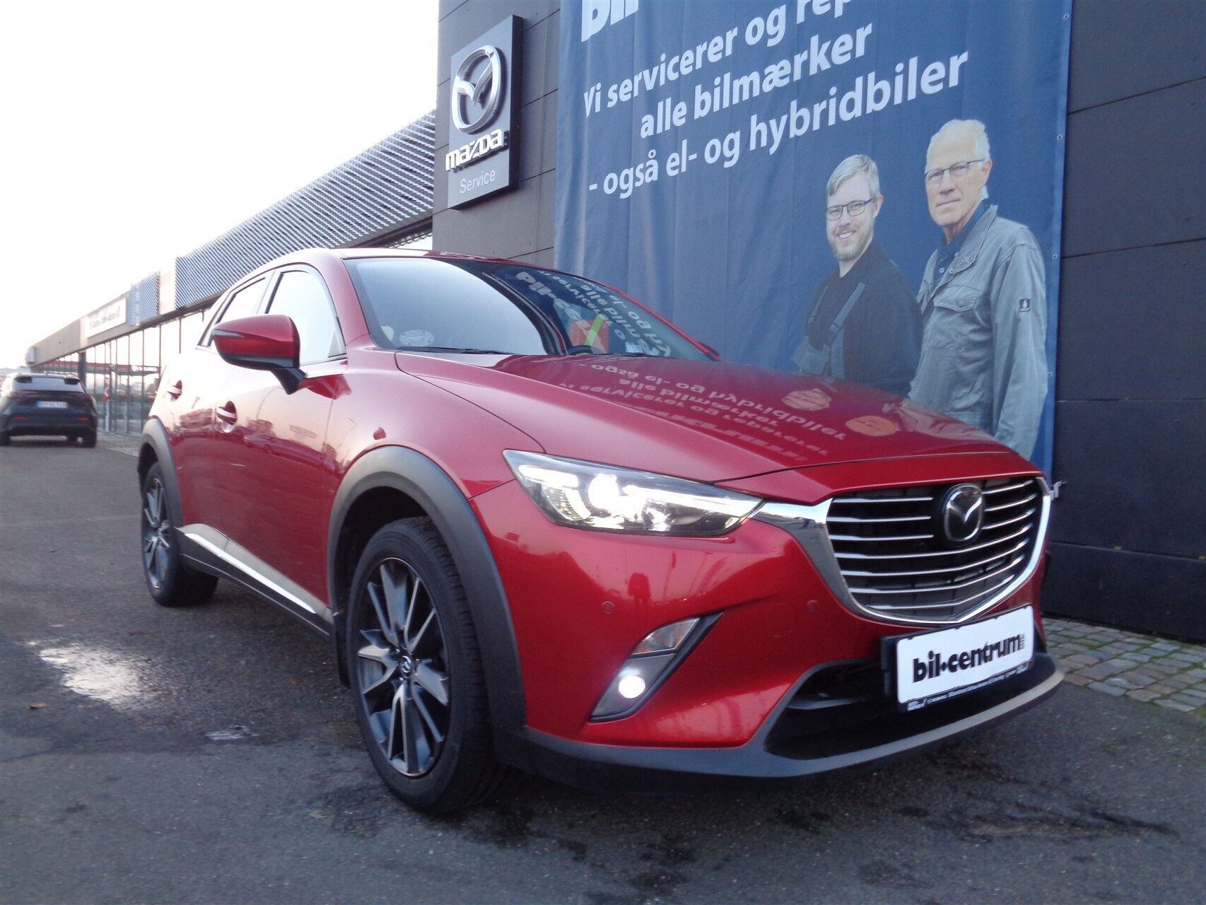 Rød Mazda CX-3 fra 2017