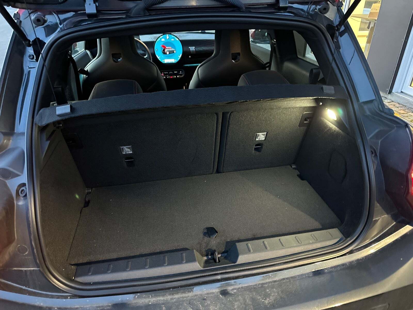 Grå Mini Cooper SE fra 2024