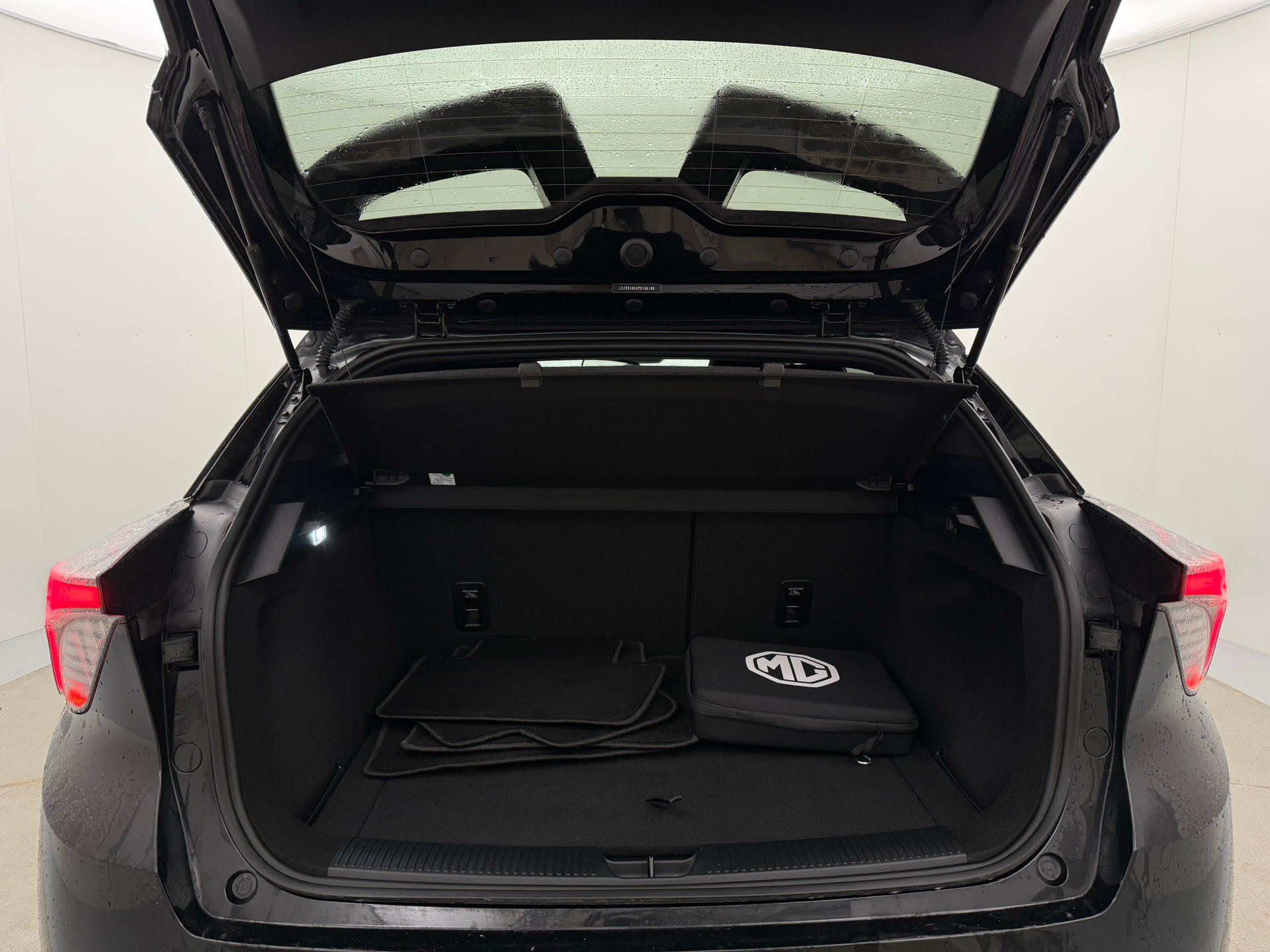 Sort MG MG4 Electric fra 2024