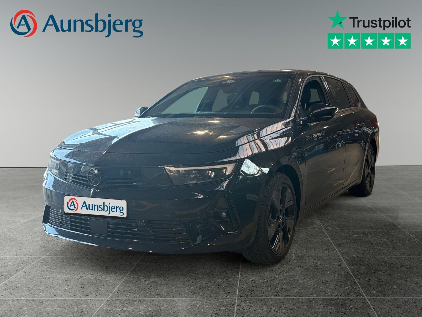 Sort Opel Astra-e fra 2024