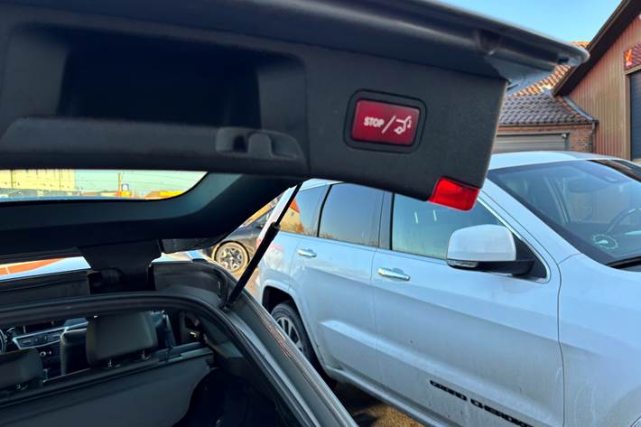 Grå Mercedes E250 d fra 2011