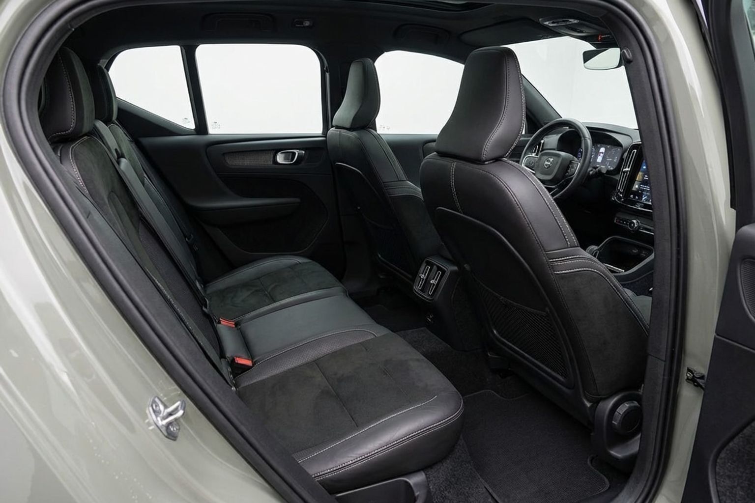 Grøn Volvo XC40 fra 2020