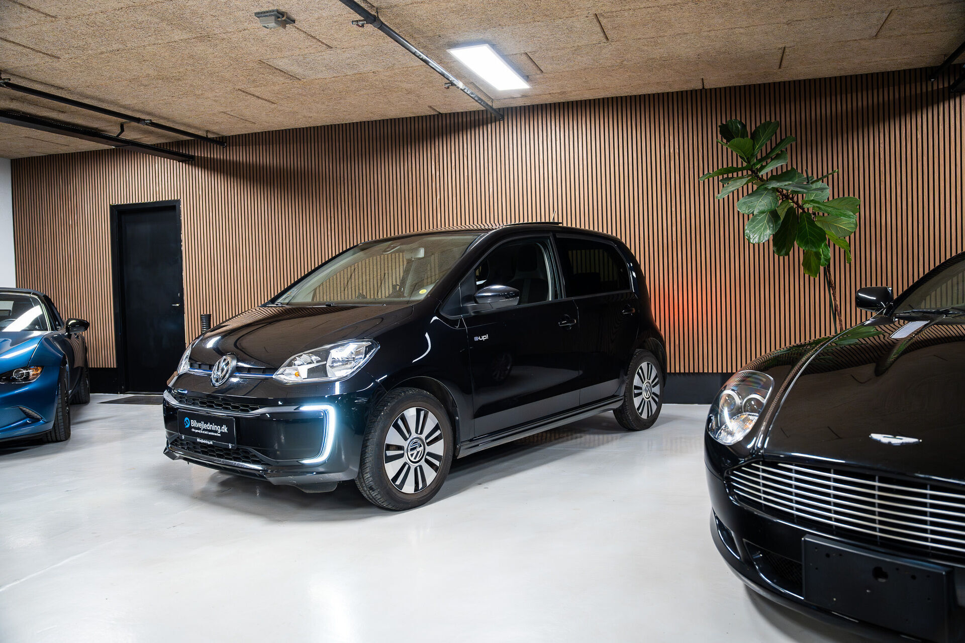 VW up EL 82HK 5d Aut.