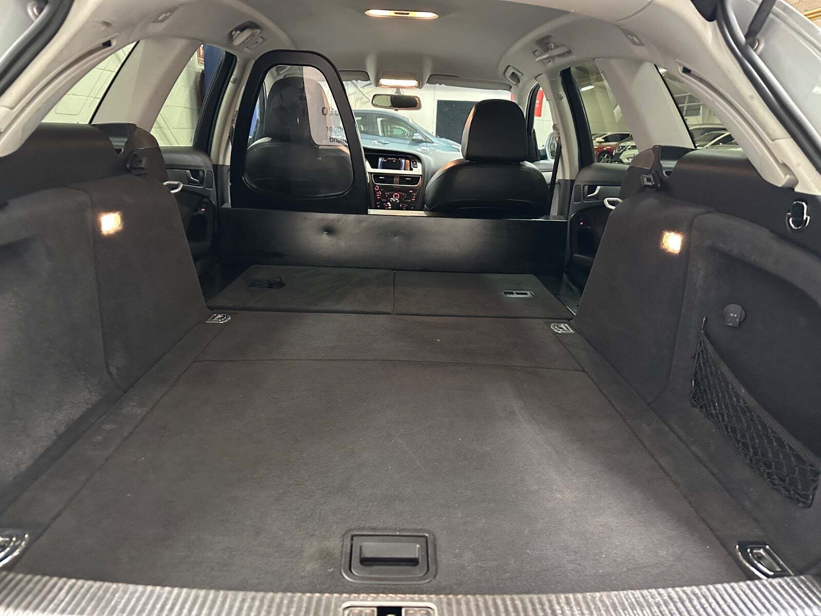 Sølv Audi A4 fra 2009