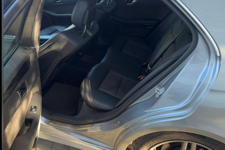undefined Mercedes E220 fra 2010