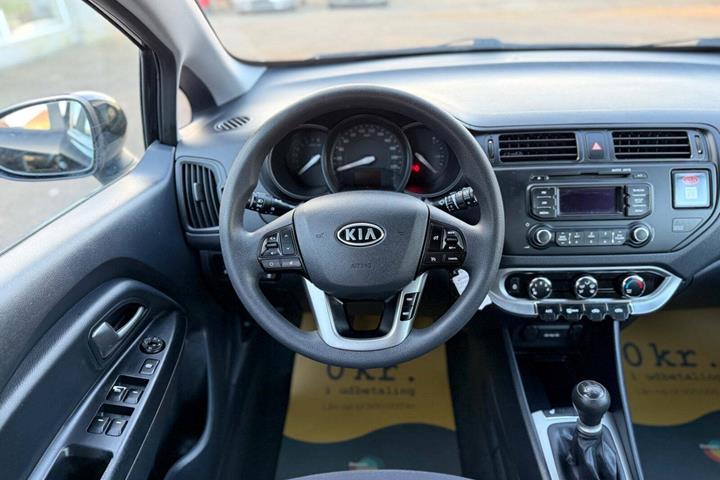 Grøn Kia Rio fra 2012
