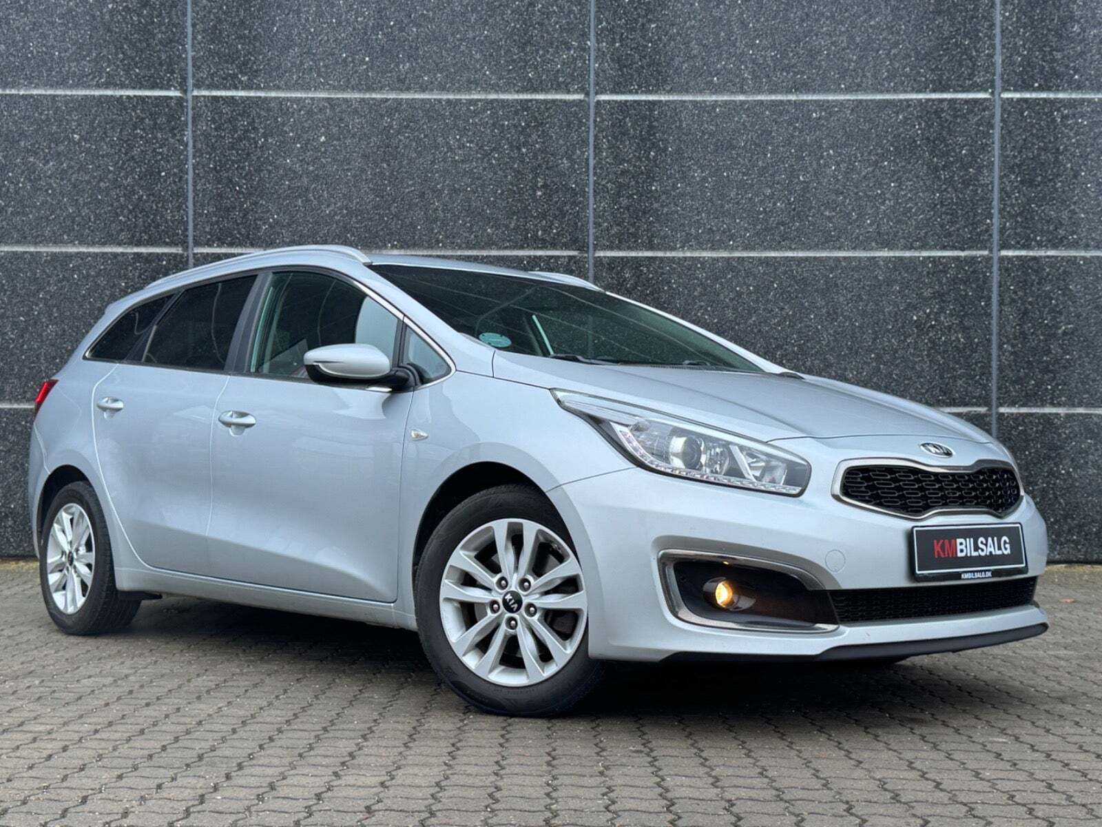 Kia Ceed 1,4 CVVT Attraction SW