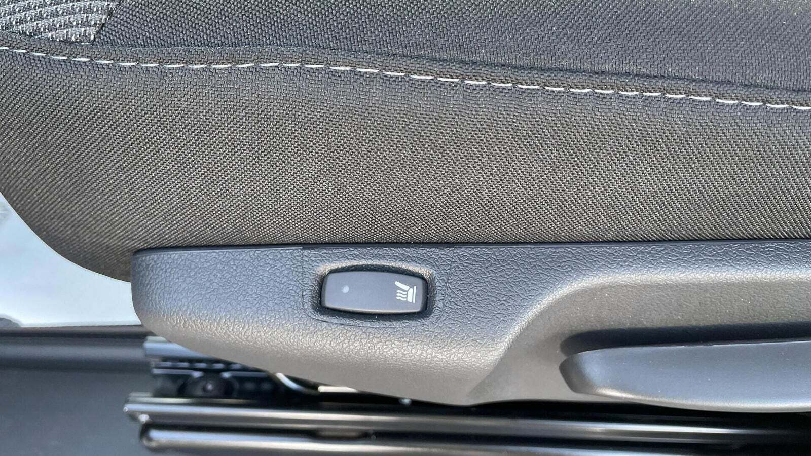 Hvid Renault Trafic fra 2025