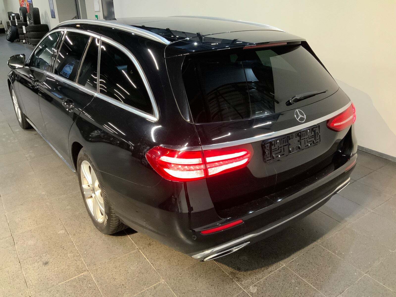 Mercedes E220 d 2,0 Avantgarde stc. aut.