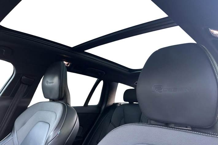 Sort Volvo V60 fra 2019