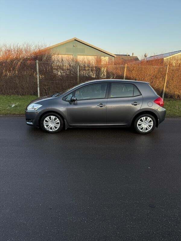 Toyota Auris 1,4 D-4D TX