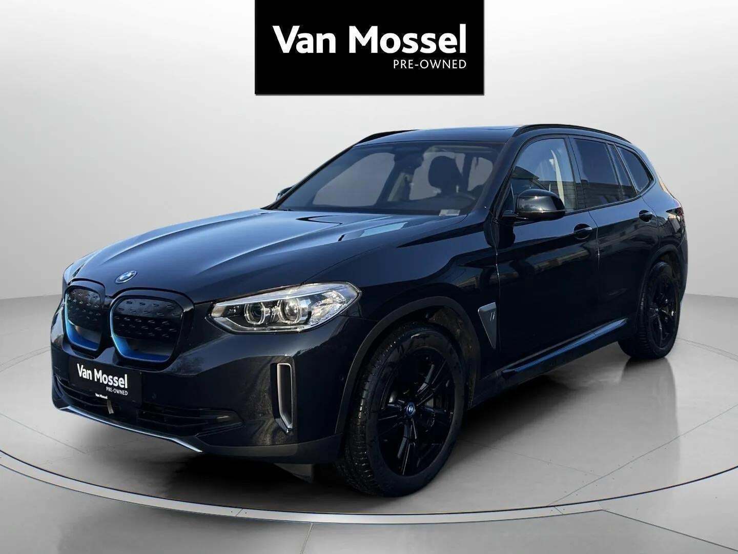 BMW iX3 Charged Plus