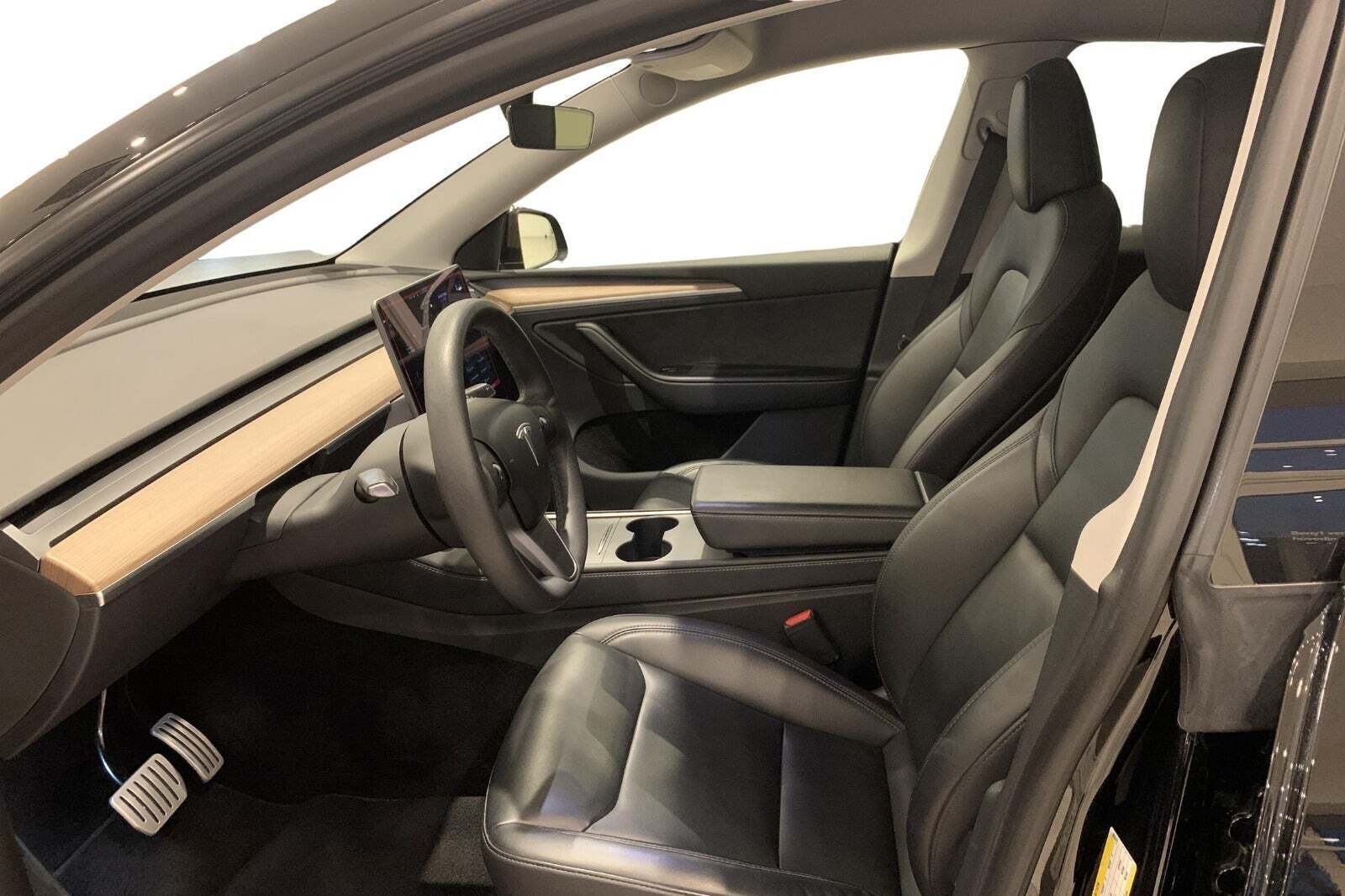 Tesla Model Y Performance AWD