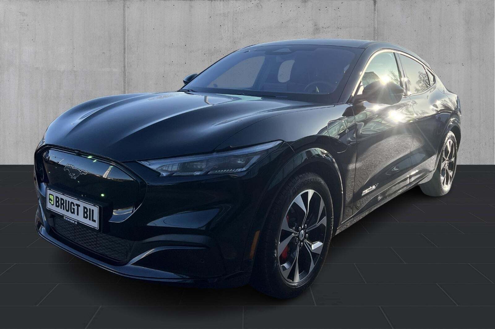 Sort Ford Mustang Mach-E fra 2023