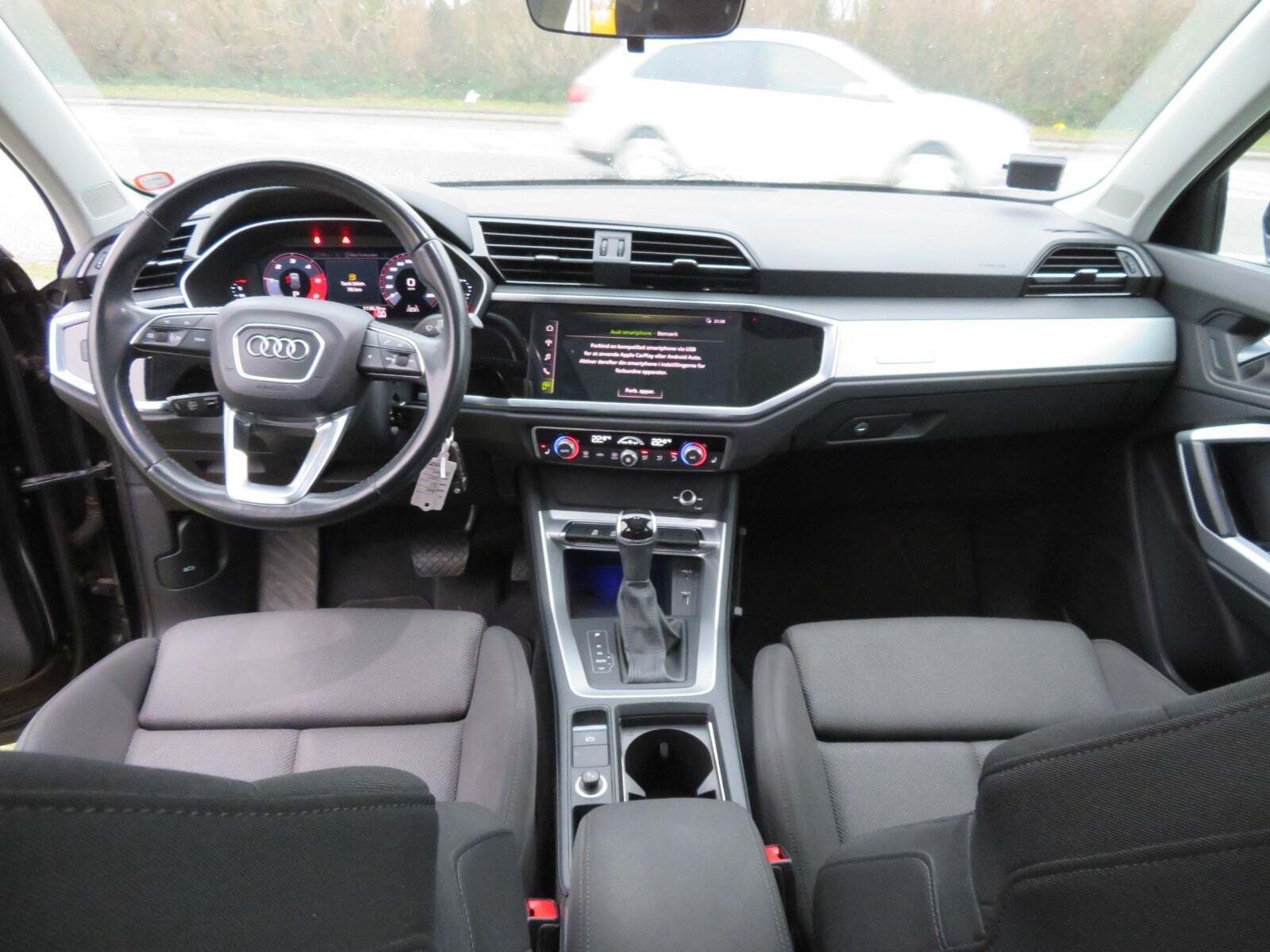 Audi Q3 35 TDi Prestige S-tr.