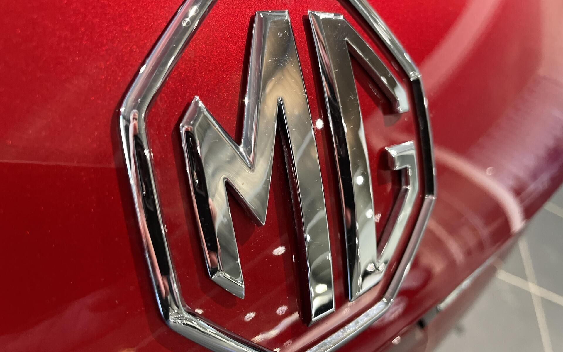 Rød MG MG5 Electric fra 2023