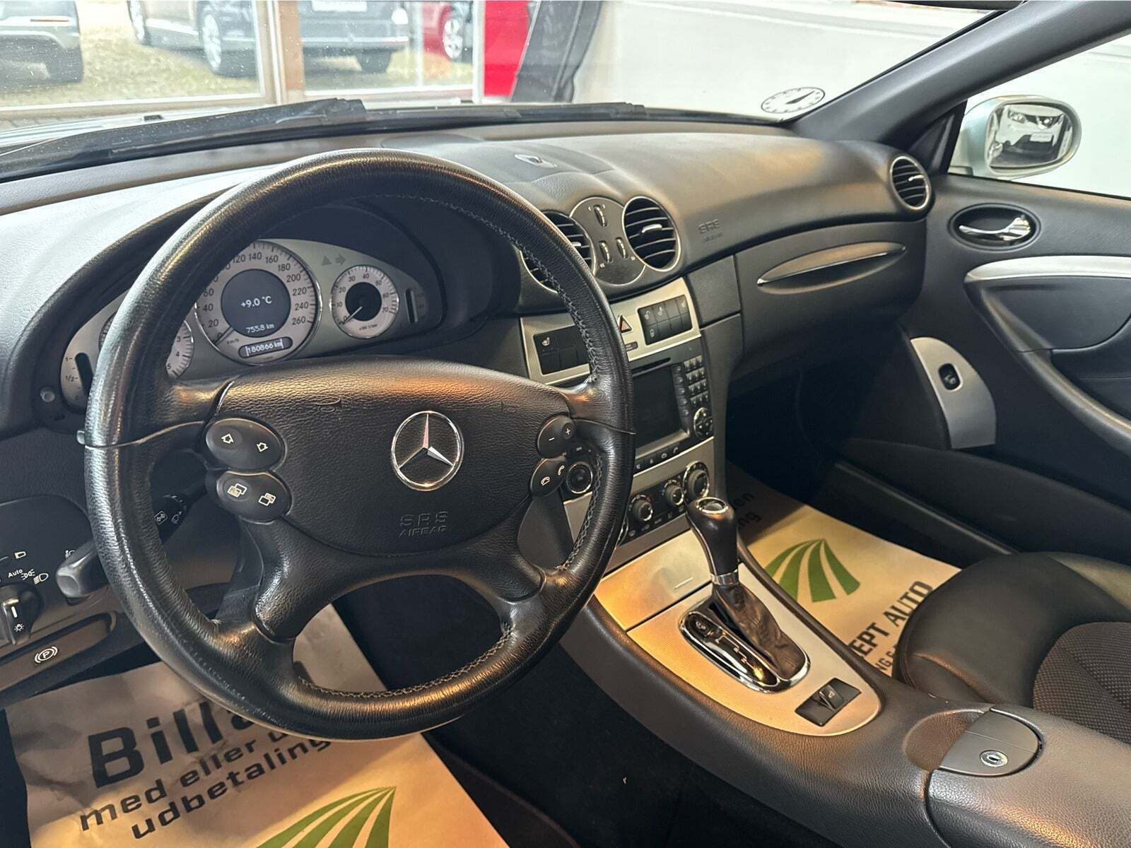 Sølv Mercedes CLK280 fra 2007