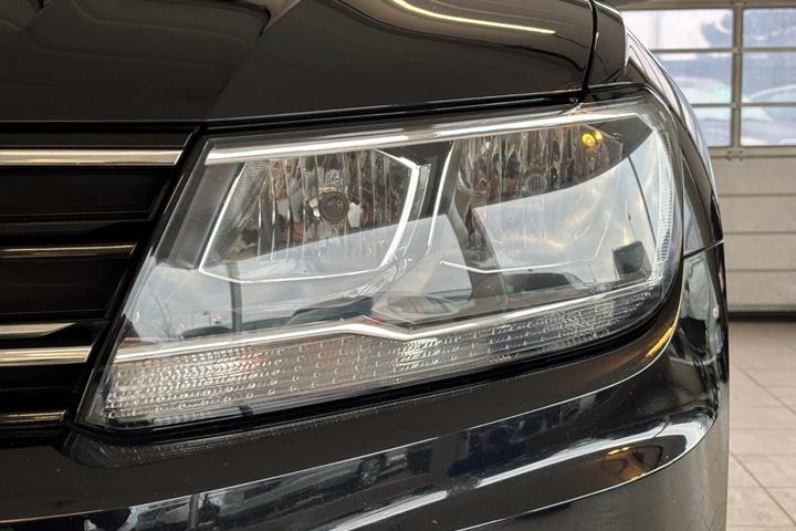 Sort VW Tiguan fra 2019
