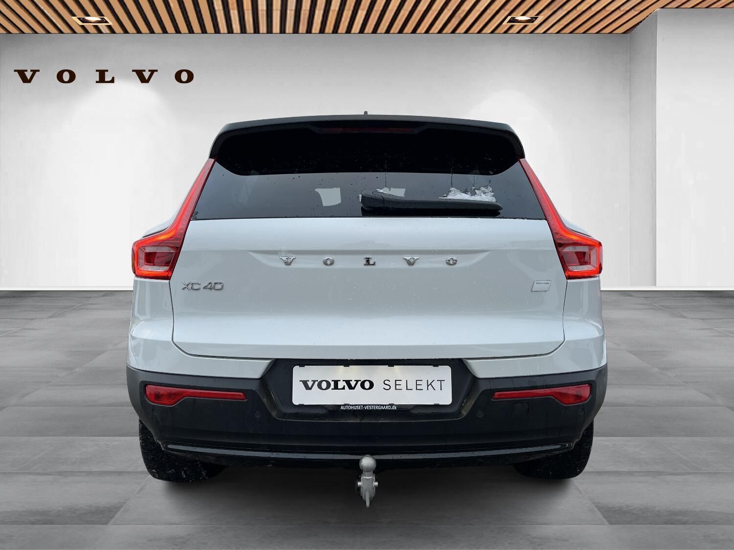 Hvid Volvo XC40 fra 2024