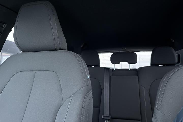 Hvid Volvo XC40 fra 2024