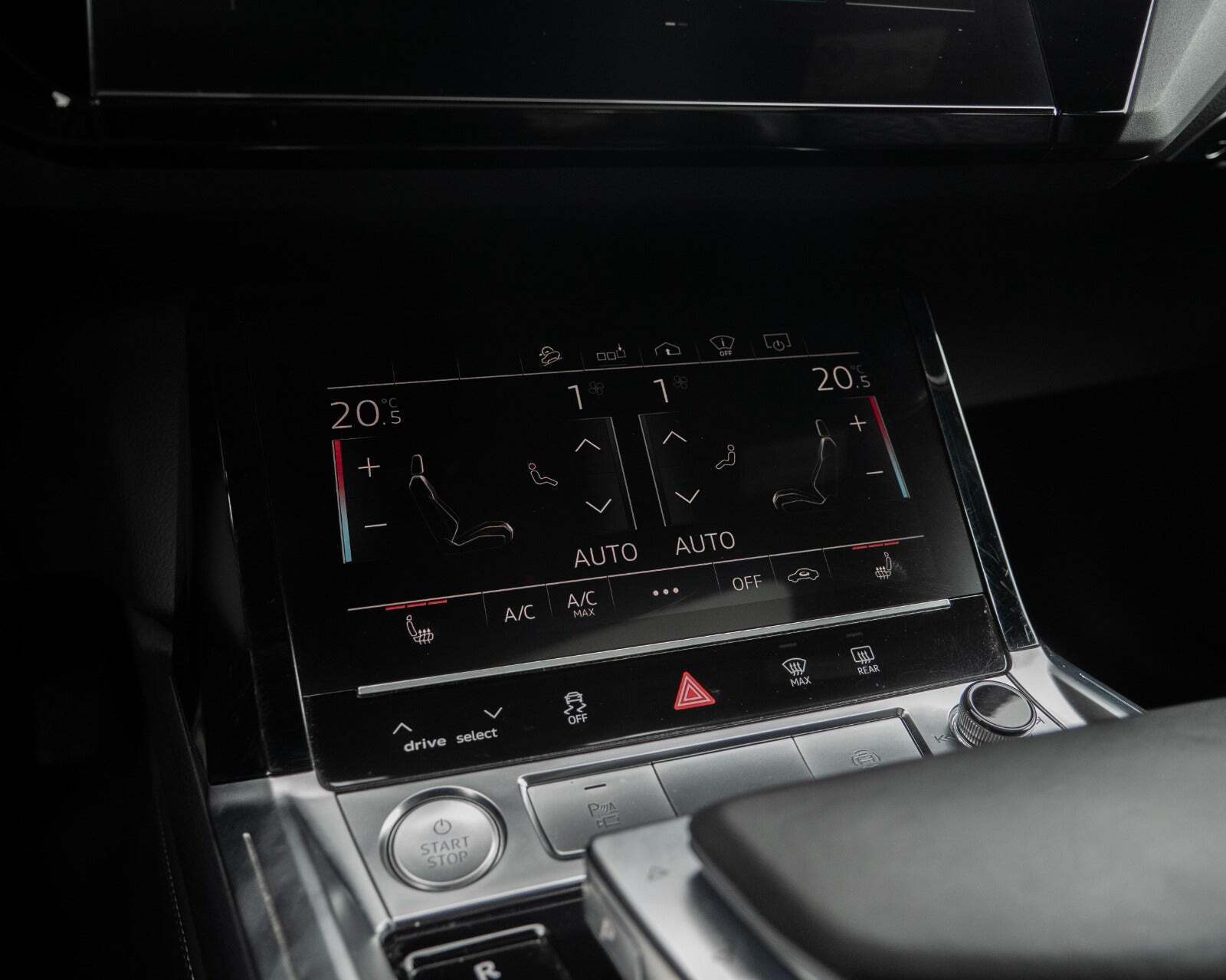 Sort Audi e-tron fra 2020