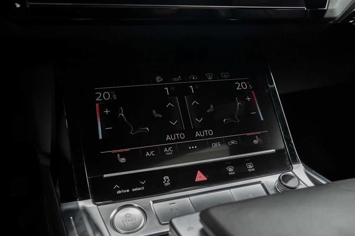 Sort Audi e-tron fra 2020